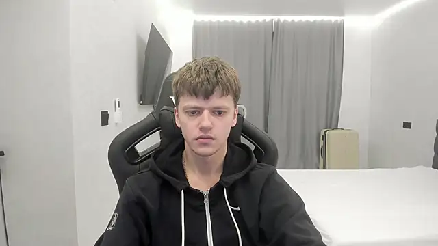 Snapshot of bonekoambalabu chatting on February 10, 2026, 2:43 am bonekoambalabu online show from February 10, 2026, 2:43 am