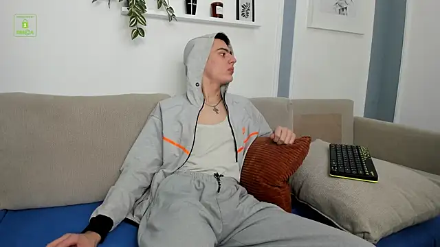 Iann Martinez online show from January 14, 2026, 6:17 am