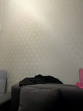 AlisaKisa01 online show from January 8, 2026, 9:43 pm