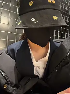 ZJbaby online show from March 20, 2026, 12:50 pm