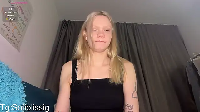 Bl1ssfulSof1 online show from February 21, 2026, 6:54 pm