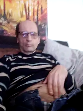 Snapshot of alex69slut chatting on March 14, 2026, 8:26 pm alex69slut online show from March 14, 2026, 8:26 pm