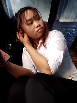 Snapshot of _Bong_02 chatting on February 5, 2026, 9:49 am Bong 02 online show from February 5, 2026, 9:49 am