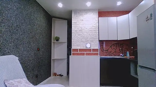 Amanda Luxe online show from February 23, 2026, 3:08 am