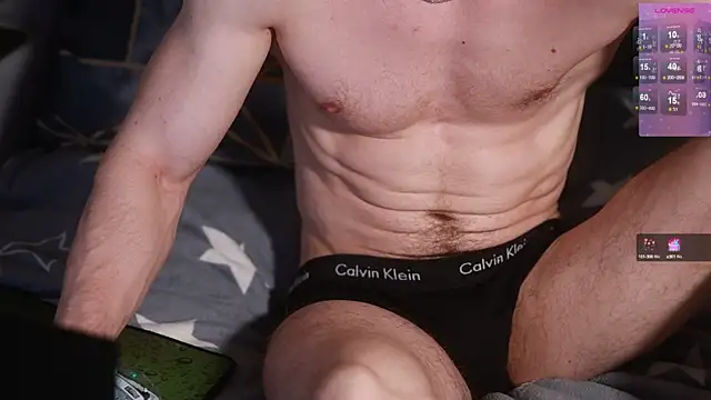 Snapshot of Dreamboy_ chatting on January 20, 2025, 7:04 pm Dreamboy online show from January 20, 2025, 7:04 pm