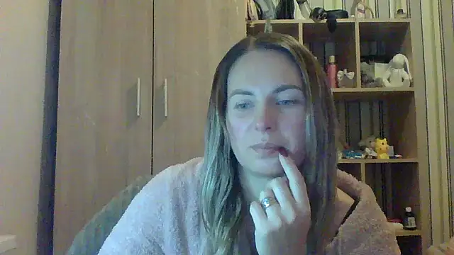 Snapshot of VikiLove765 chatting on January 31, 2026, 10:08 pm VikiLove765 online show from January 31, 2026, 10:08 pm