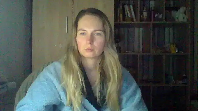 Snapshot of VikiLove765 chatting on February 25, 2026, 3:45 pm VikiLove765 online show from February 25, 2026, 3:45 pm