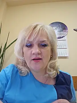 Snapshot of AliceStar333 chatting on February 12, 2026, 5:40 am AliceStar333 online show from February 12, 2026, 5:40 am