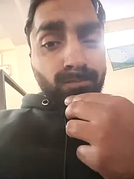 Snapshot of Rishika_98 chatting on February 27, 2026, 6:57 am Rishika 98 online show from February 27, 2026, 6:57 am