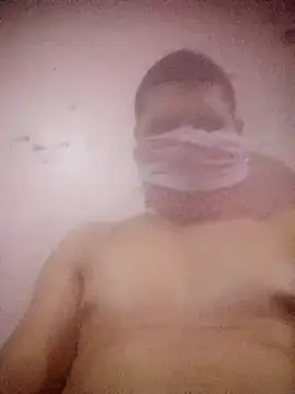 Yassine 1985 online show from July 25, 2026, 1:06 pm