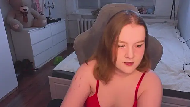 Snapshot of Ol1via chatting on February 1, 2026, 1:15 am Ol1via online show from February 1, 2026, 1:15 am