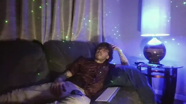 Derrick7799 online show from February 2, 2026, 5:39 am