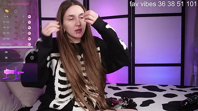 Snapshot of Alice_Goth chatting on March 15, 2026, 9:27 am Alice Goth online show from March 15, 2026, 9:27 am