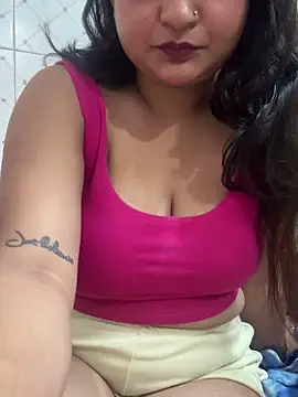 Snapshot of Curvy_Anaya chatting on June 7, 2026, 6:07 am Curvy Anaya online show from June 7, 2026, 6:07 am