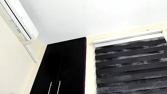 Snapshot of vanesadimaria chatting on December 16, 2025, 4:55 pm vanesadimaria online show from December 16, 2025, 4:55 pm