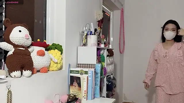 Tieu-May online show from April 7, 2026, 5:31 am