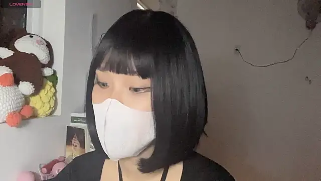 Tieu-May online show from April 11, 2026, 7:27 am