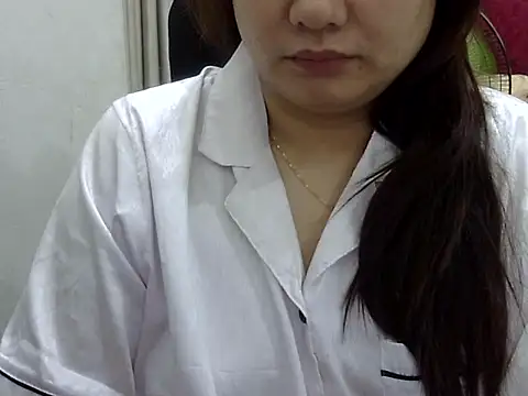 Snapshot of Sarah_no_land chatting on April 11, 2026, 4:53 am Sarah no land online show from April 11, 2026, 4:53 am