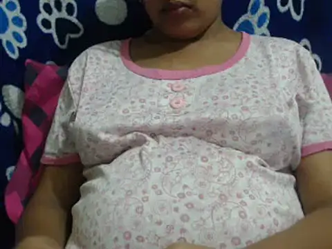 Snapshot of Kandysweety_2 chatting on February 4, 2026, 2:06 am Kandysweety 2 online show from February 4, 2026, 2:06 am