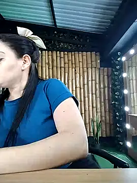 Astrid williams online show from February 13, 2026, 11:49 pm