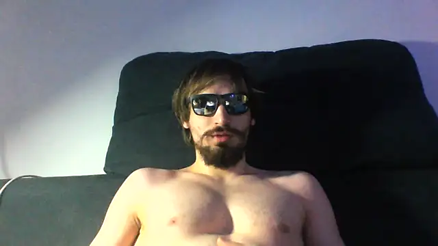 KaelNox online show from July 11, 2026, 1:28 am