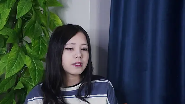 VallieOgren online show from January 12, 2026, 10:44 am