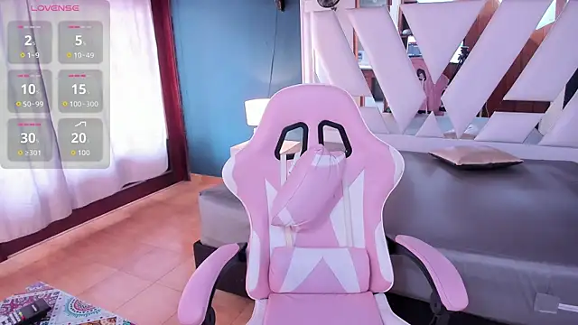 Snapshot of Liily_Teen chatting on February 6, 2026, 6:26 pm Liily Teen online show from February 6, 2026, 6:26 pm