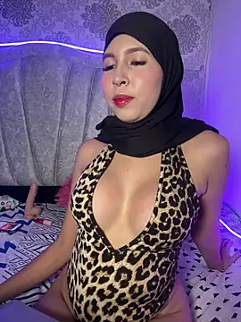 Snapshot of Shann_95 chatting on February 12, 2026, 11:04 pm Shann 95 online show from February 12, 2026, 11:04 pm