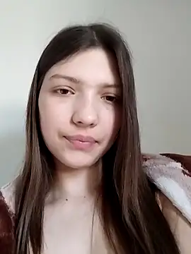 LunaTori456 online show from April 2, 2026, 6:42 am