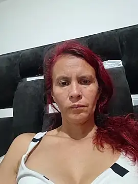 cintia love online show from March 26, 2026, 6:39 pm