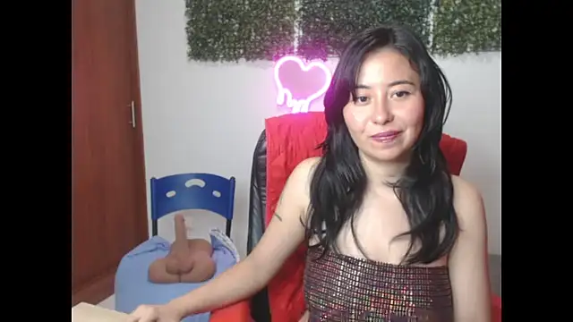 LolaOpalX online show from January 17, 2026, 12:04 am