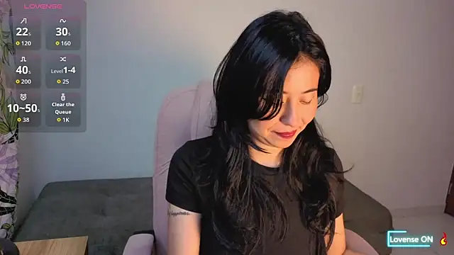 LolaOpalX online show from June 3, 2026, 12:22 am