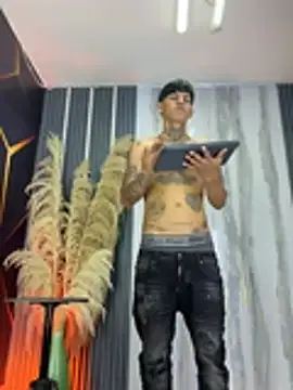 Sam sexy 35 online show from February 8, 2026, 12:19 am