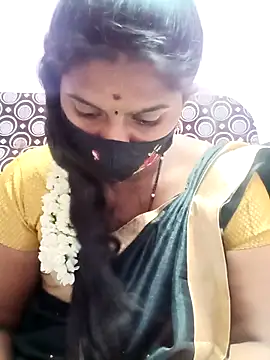 Snapshot of Tamil_Hot_Anu chatting on May 2, 2026, 4:01 pm Tamil Hot Anu online show from May 2, 2026, 4:01 pm
