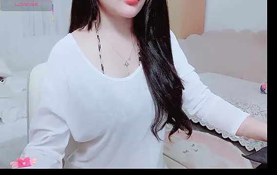 Junnatalie   online show from June 23, 2026, 3:15 am