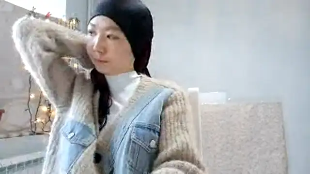 Snapshot of VuiCutie chatting on January 12, 2026, 3:46 am VuiCutie online show from January 12, 2026, 3:46 am