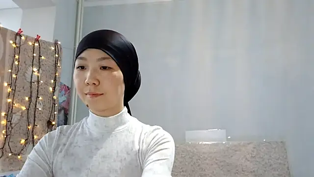 Snapshot of VuiCutie chatting on January 6, 2026, 3:10 am VuiCutie online show from January 6, 2026, 3:10 am