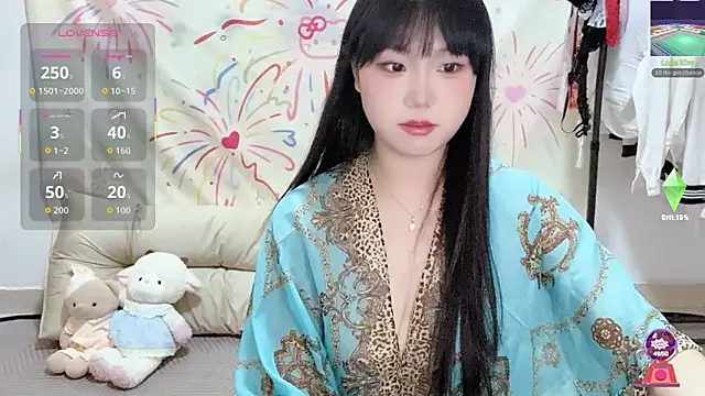 Snapshot of xiaoguai99 chatting on May 6, 2026, 1:04 pm xiaoguai99 online show from May 6, 2026, 1:04 pm