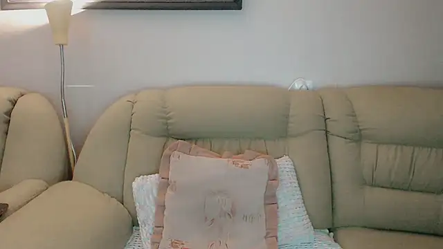 Snapshot of infinity_loveliness chatting on December 5, 2025, 7:18 am infinity loveliness online show from December 5, 2025, 7:18 am