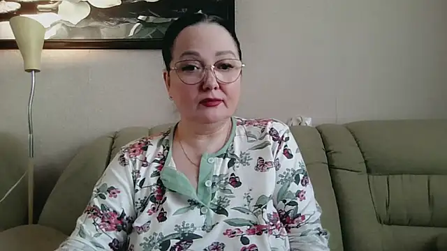 infinity loveliness online show from April 15, 2026, 12:21 pm