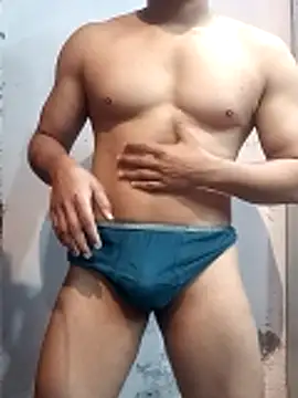 ravi18122 online show from February 26, 2026, 6:19 pm