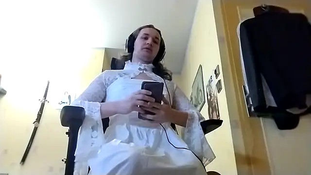 Snapshot of julialafemboy59 chatting on February 9, 2026, 10:02 am julialafemboy59 online show from February 9, 2026, 10:02 am