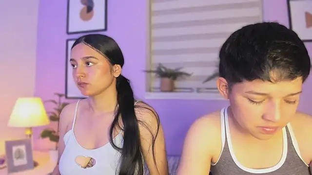 Snapshot of Auroraaa_527 chatting on January 6, 2026, 3:43 am Auroraaa 527 online show from January 6, 2026, 3:43 am