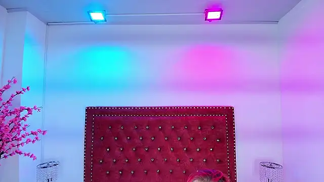 Hannah andrews online show from February 1, 2026, 11:30 am