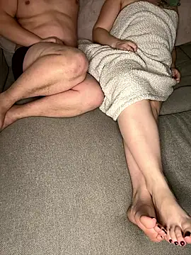 Snapshot of MissDesire2 chatting on January 7, 2026, 8:25 pm MissDesire2 online show from January 7, 2026, 8:25 pm