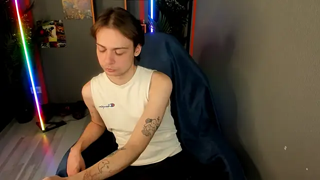 PaulWilliamsy online show from January 11, 2026, 8:38 pm