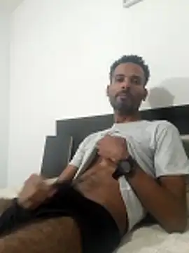 Snapshot of moreno_alpha_br chatting on March 1, 2026, 1:05 am moreno alpha br online show from March 1, 2026, 1:05 am