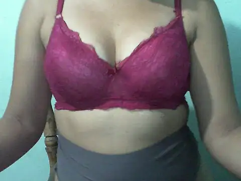 anacarada online show from February 11, 2026, 10:31 pm