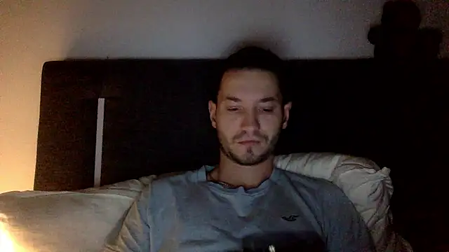 batschi0512 online show from January 13, 2026, 3:43 am