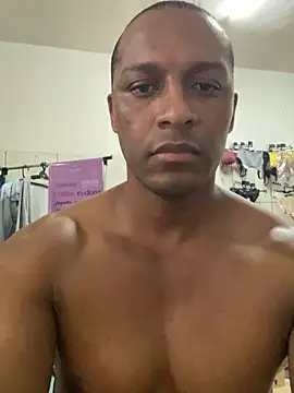 Snapshot of Betobob chatting on February 13, 2026, 11:27 pm Betobob online show from February 13, 2026, 11:27 pm